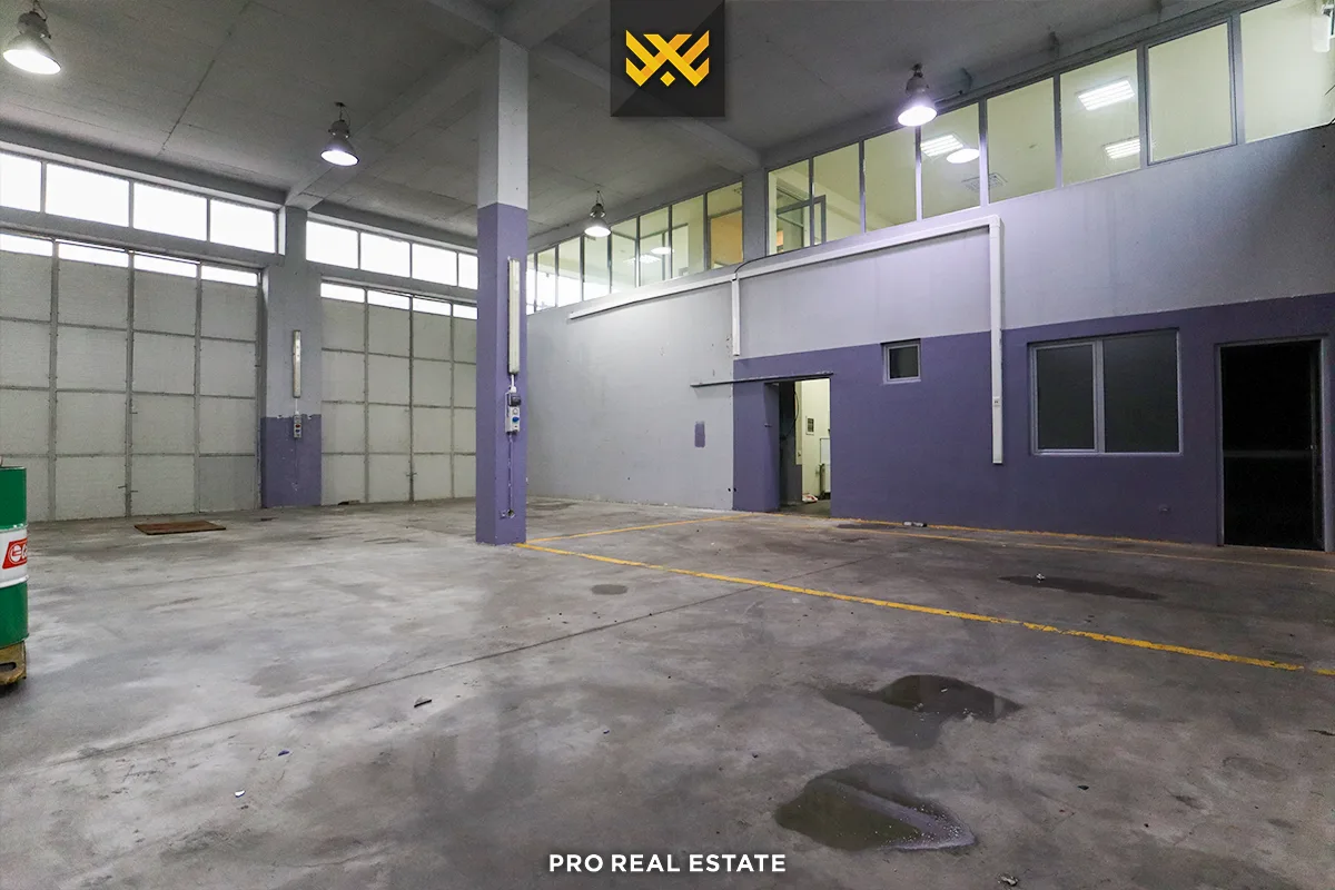 Objekt / Depo 550m² me #QIRA në Çagllavicë