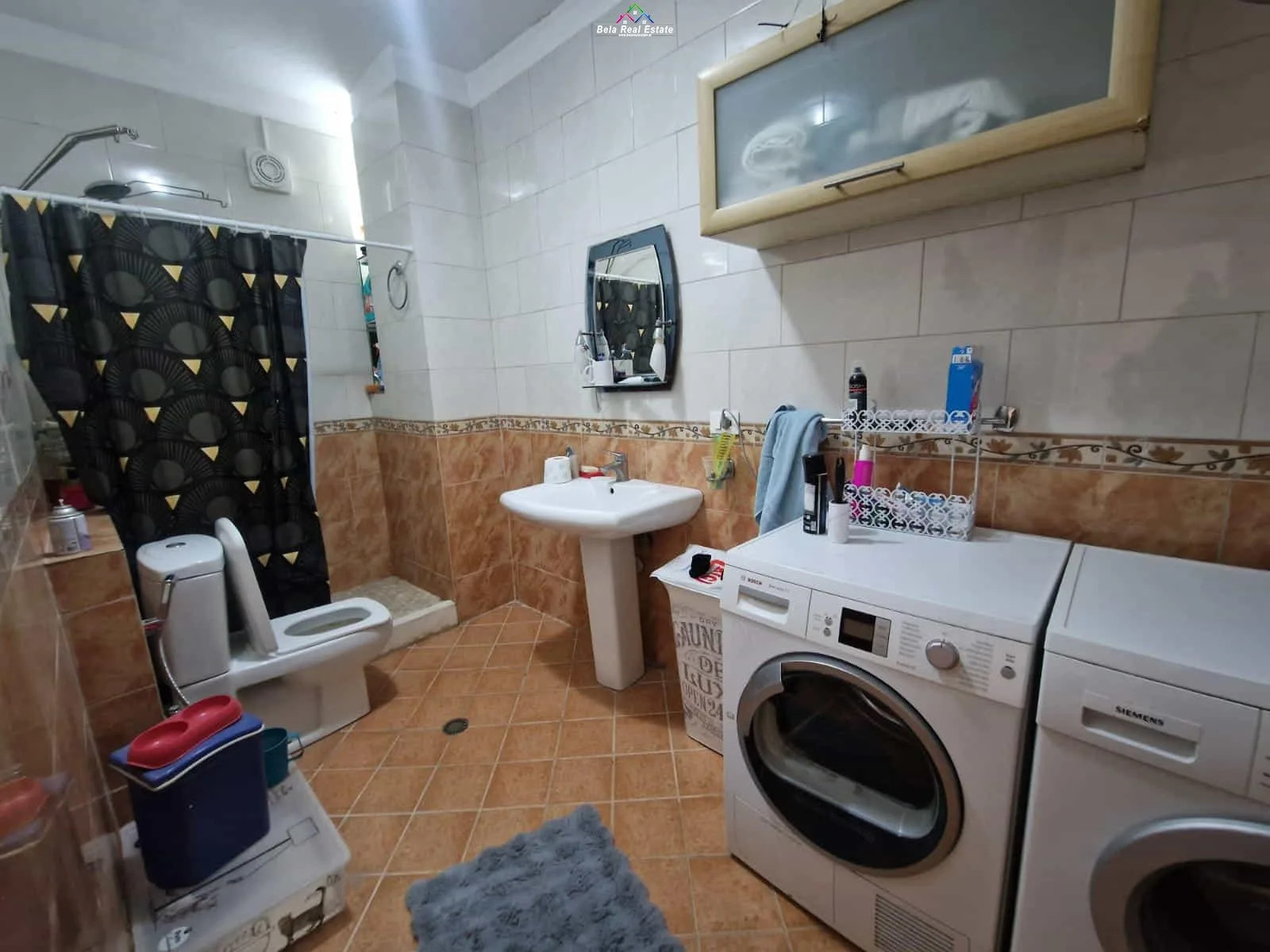 Apartament Me Qera 2+1 Tek Kompleksi Delijorgji ( ID B2201884) Tirane
