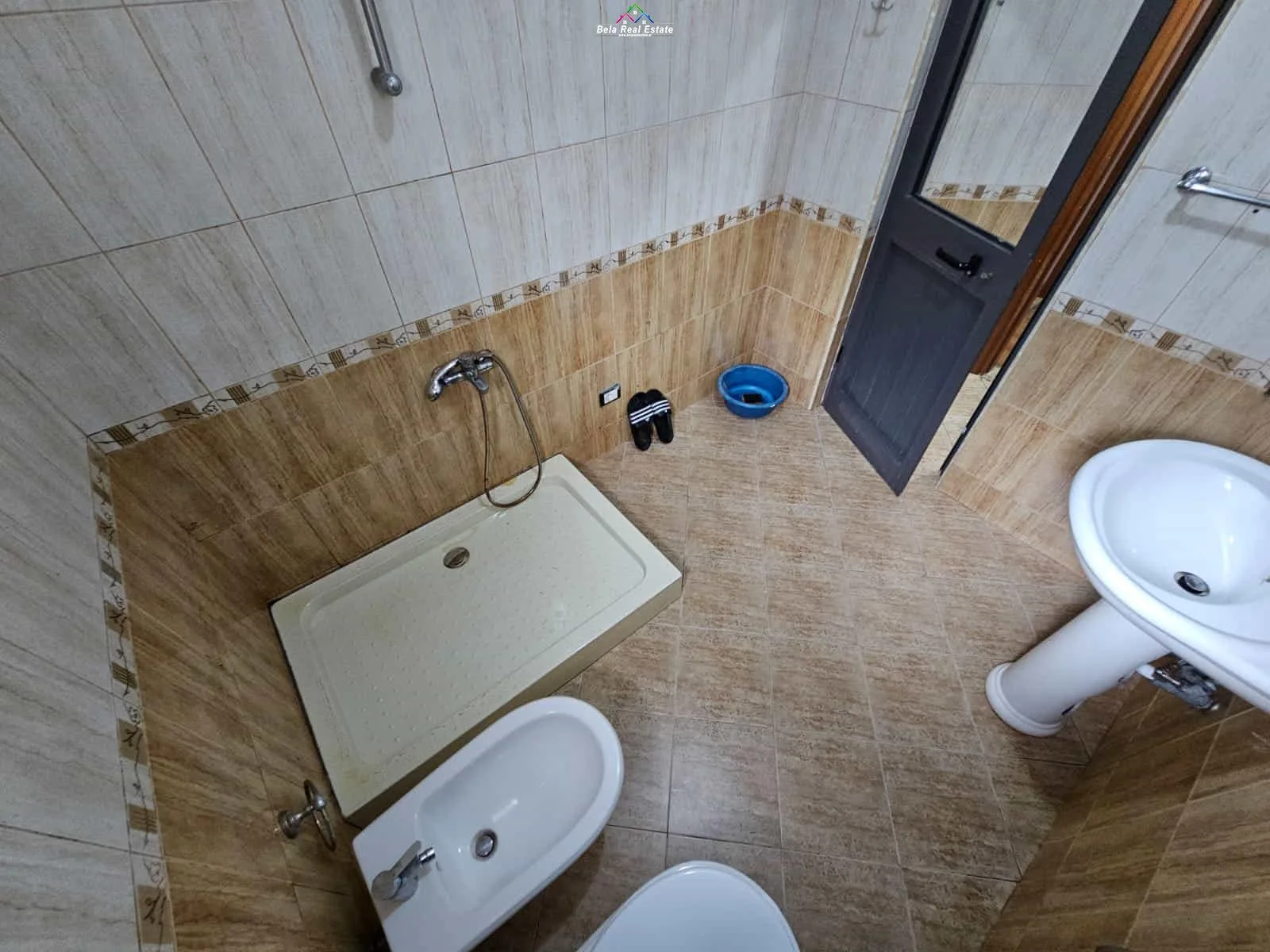 Vile Me Qera 2+1 Tek Kodra e Diellit (ID BV22572) Tirane