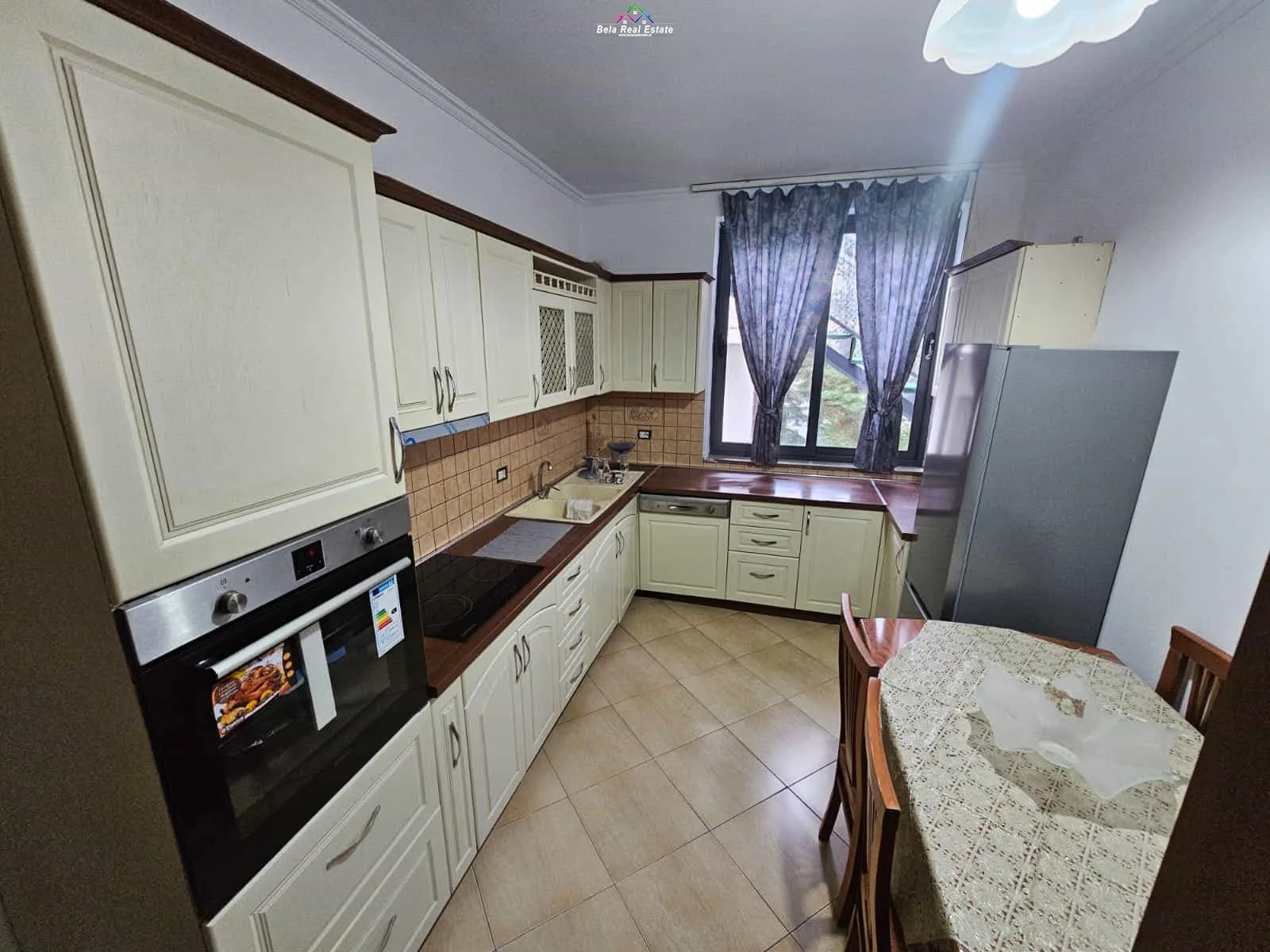 Vile Me Qera 2+1 Tek Kodra e Diellit (ID BV22572) Tirane