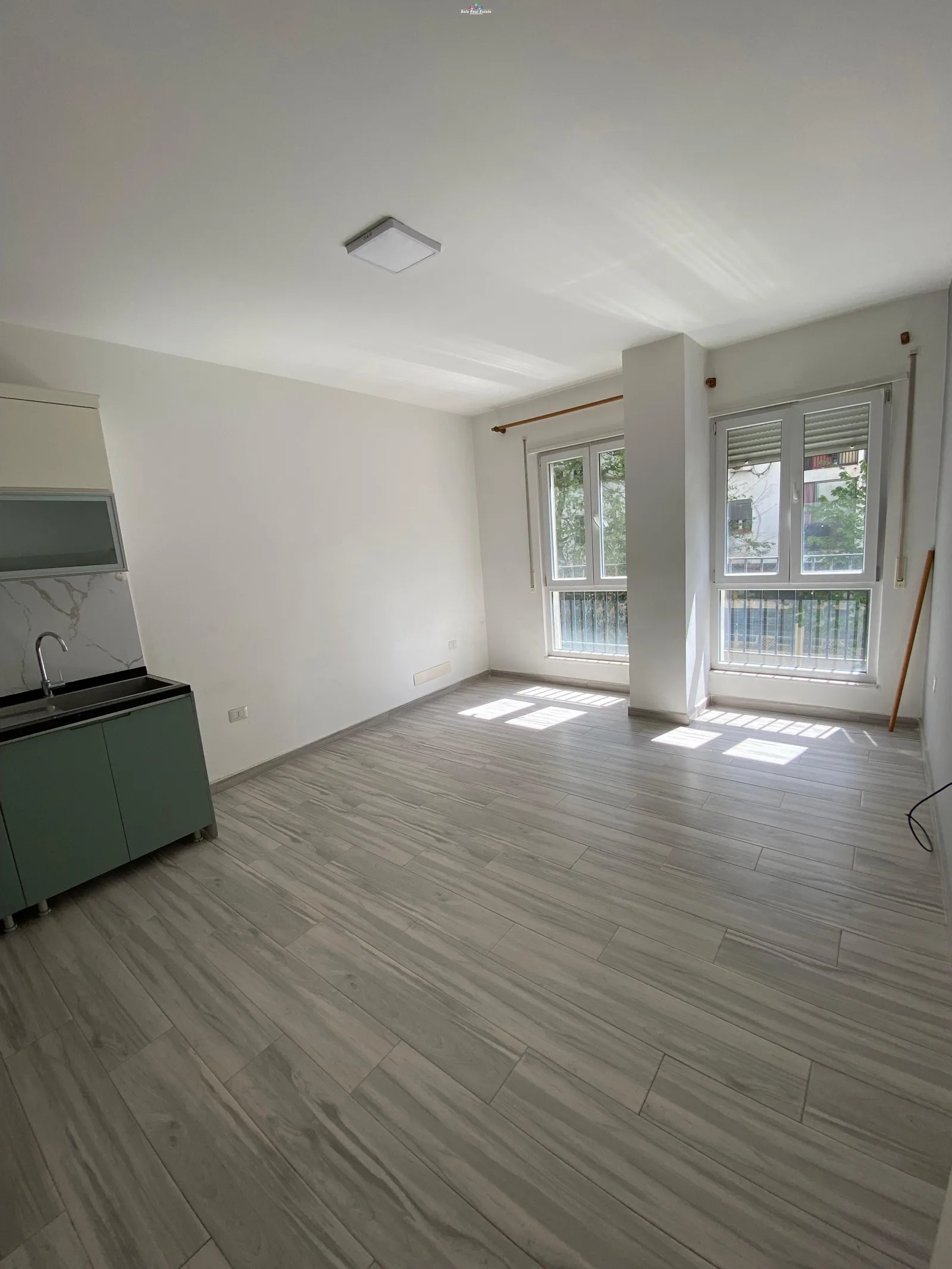 Apartament Me Qera 1+1 Tek 5 Maji (ID B2101652) Tirane