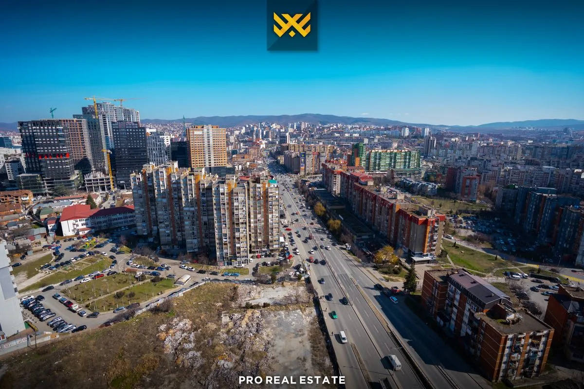 Lokal 195m² me #QIRA në Lakrishtë
