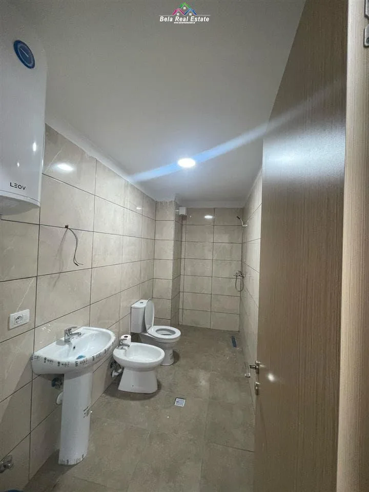 Apartament Me Qera 3+1 Tek Rruga 5 Maji (ID B230149) Tirane