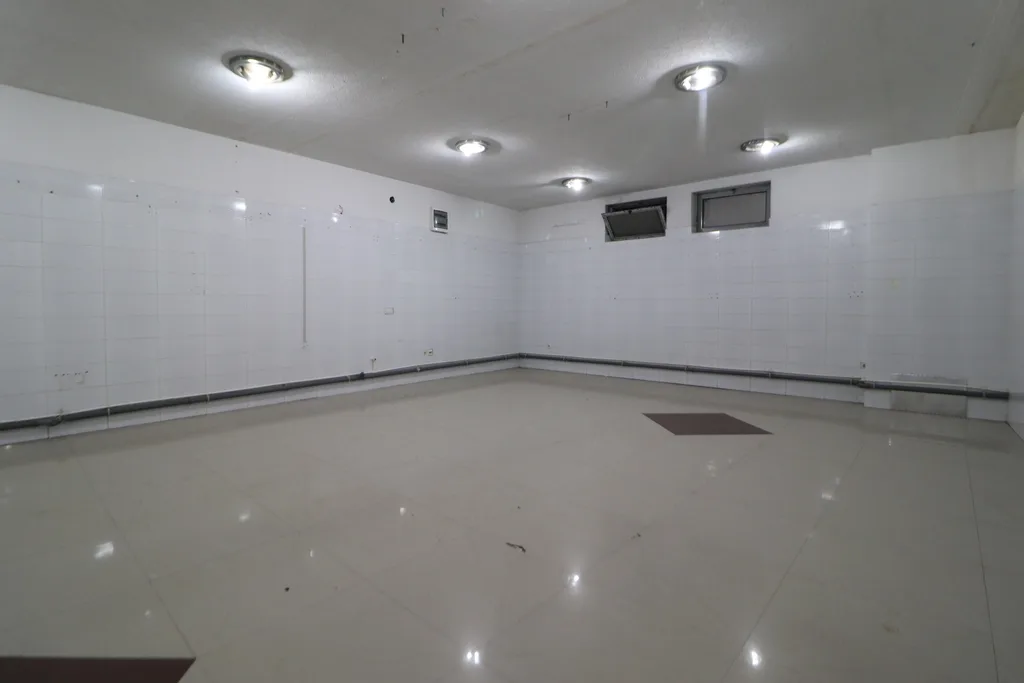 Lokal për #shitje 350m² te 4 Llullat 🏢✨