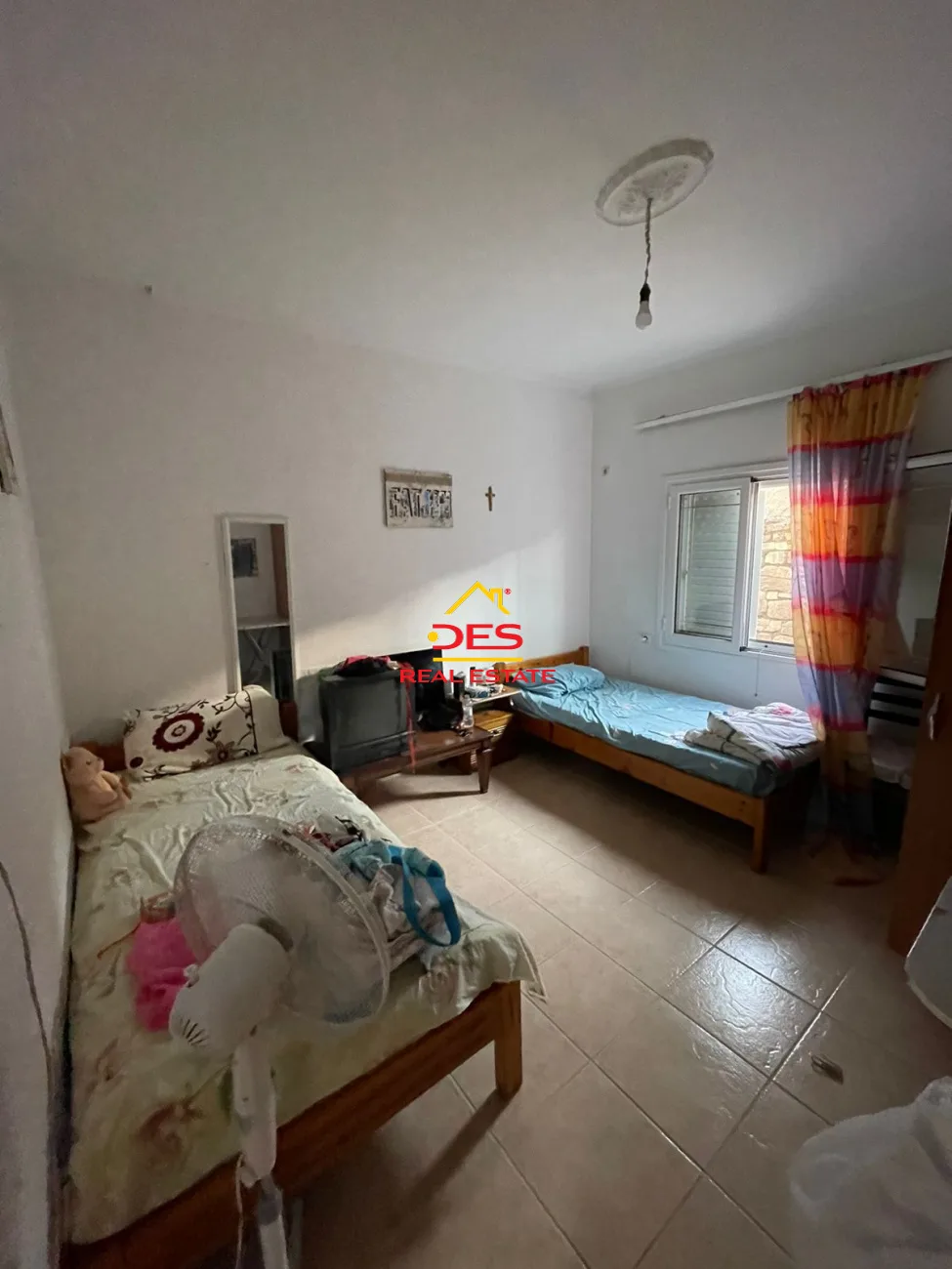 Shitet shtëpi private në gjashtë,sarandë