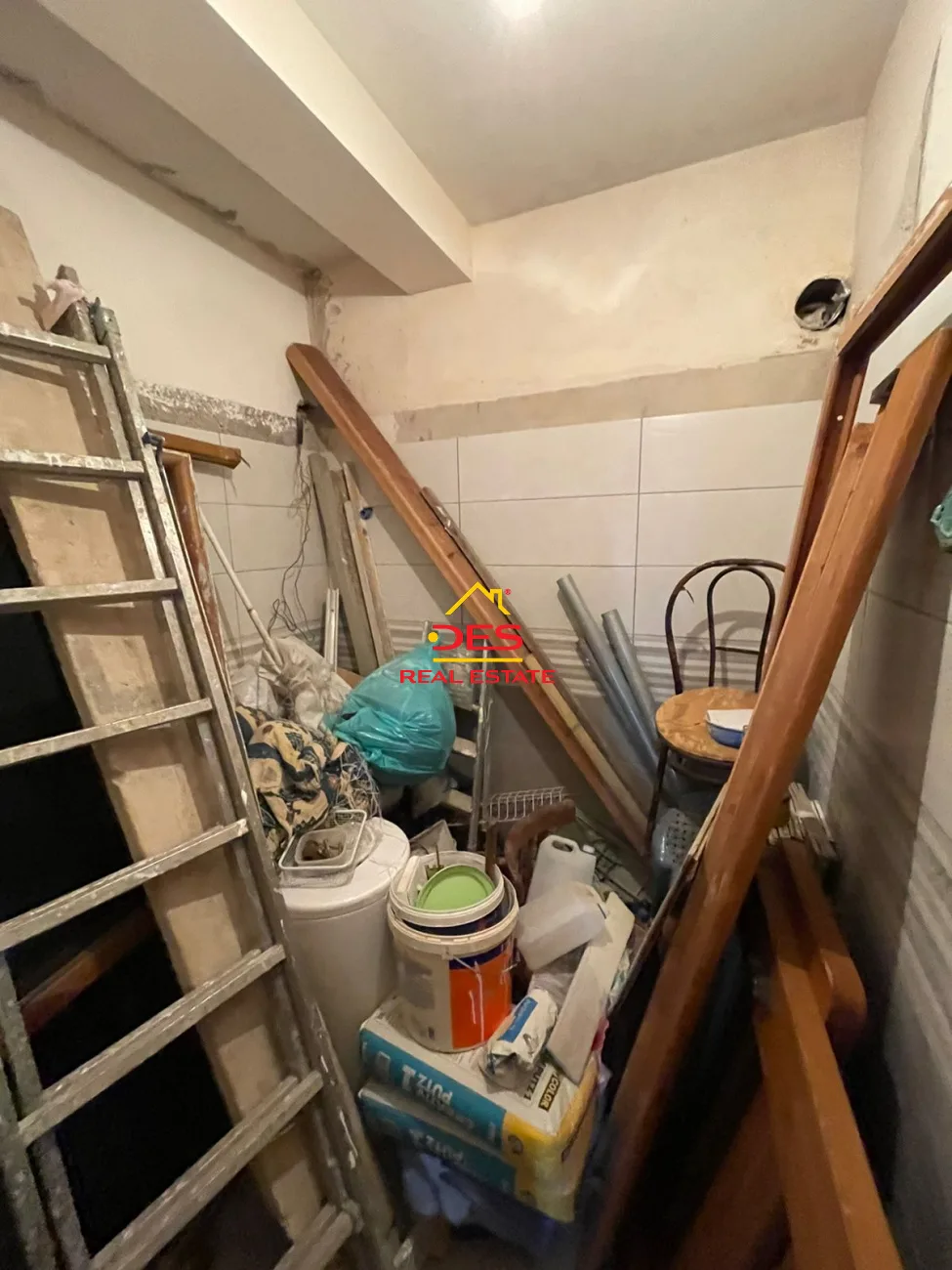 Shitet shtëpi private në gjashtë,sarandë