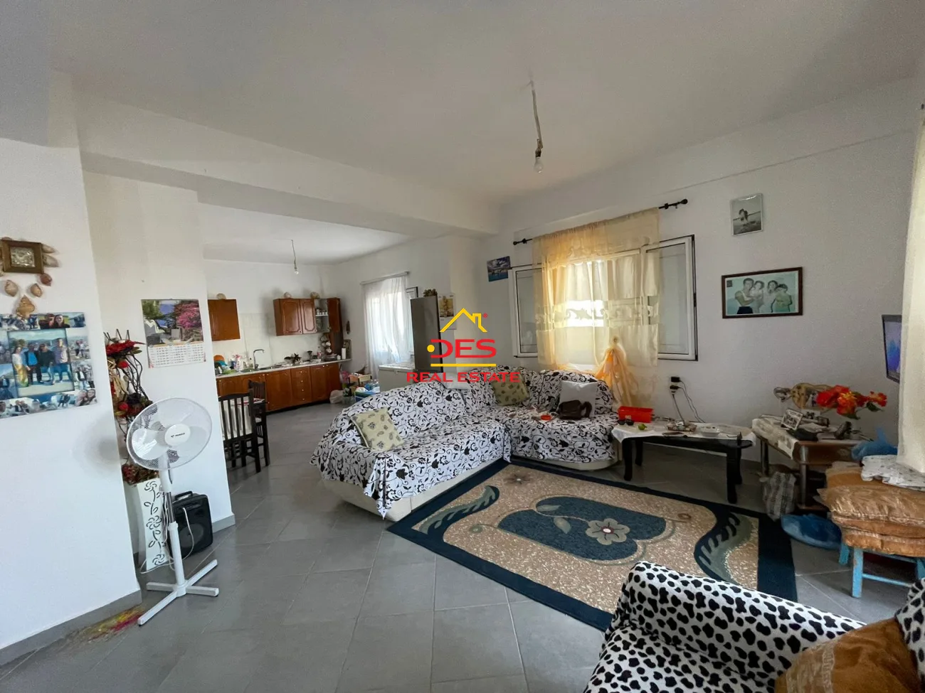 Shitet shtëpi private në gjashtë,sarandë