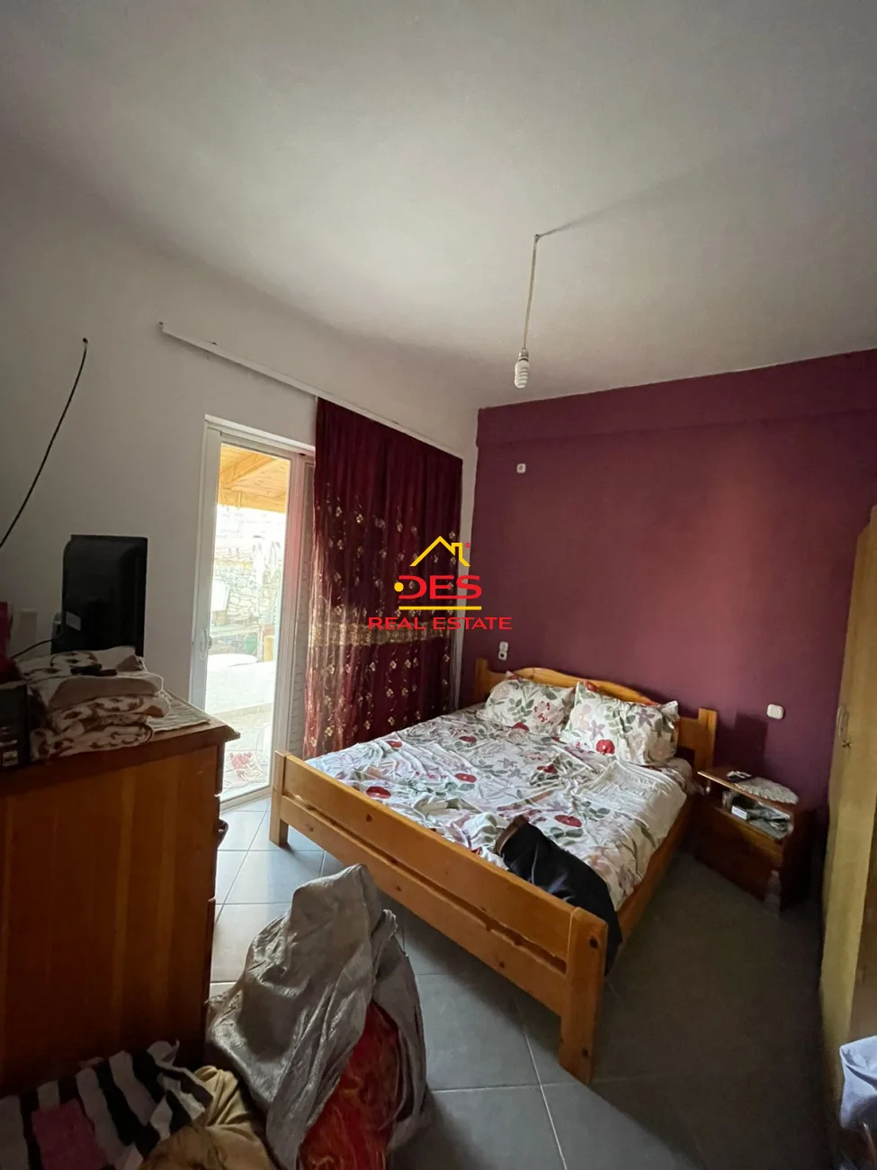 Shitet shtëpi private në gjashtë,sarandë