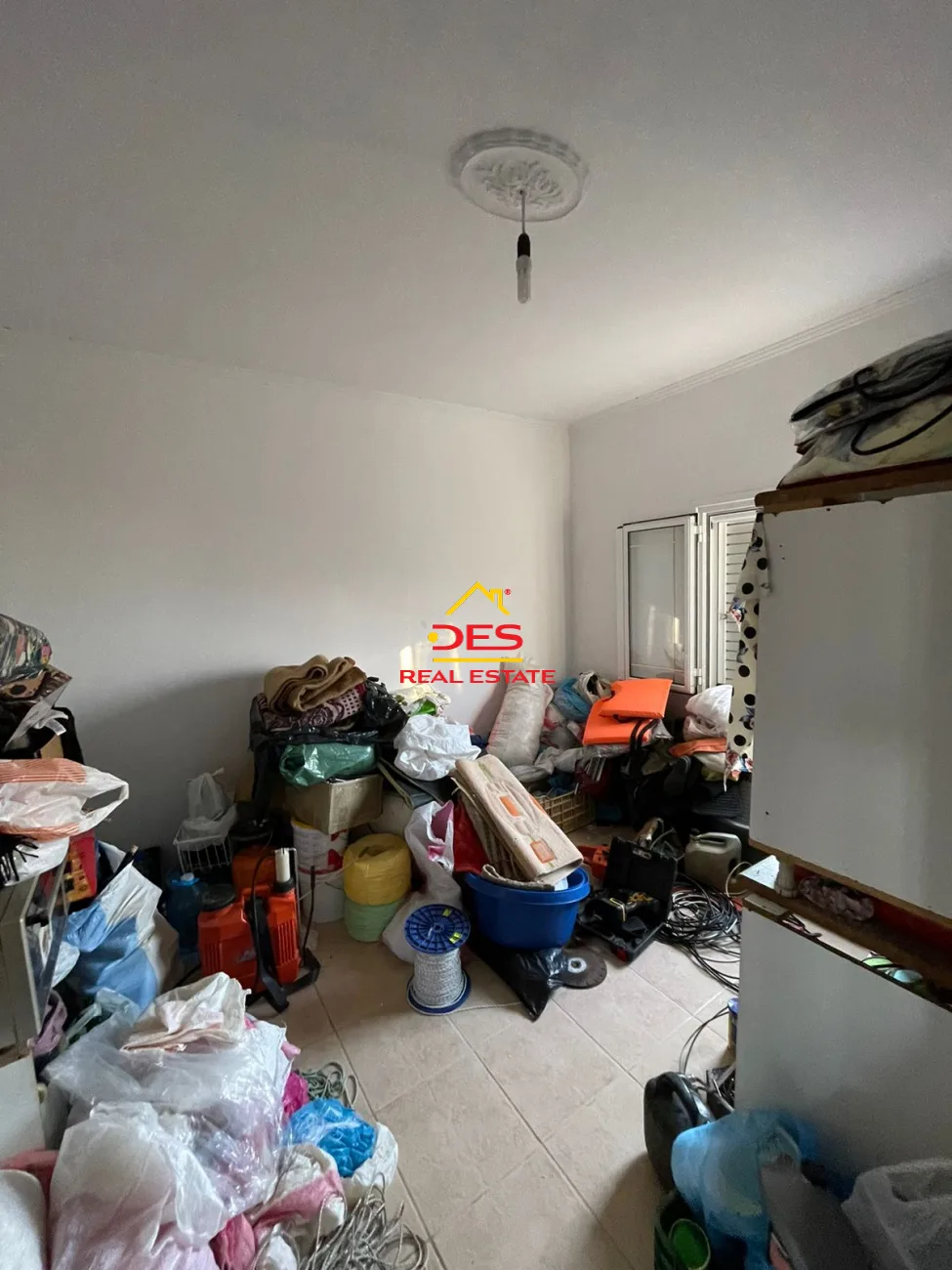 Shitet shtëpi private në gjashtë,sarandë