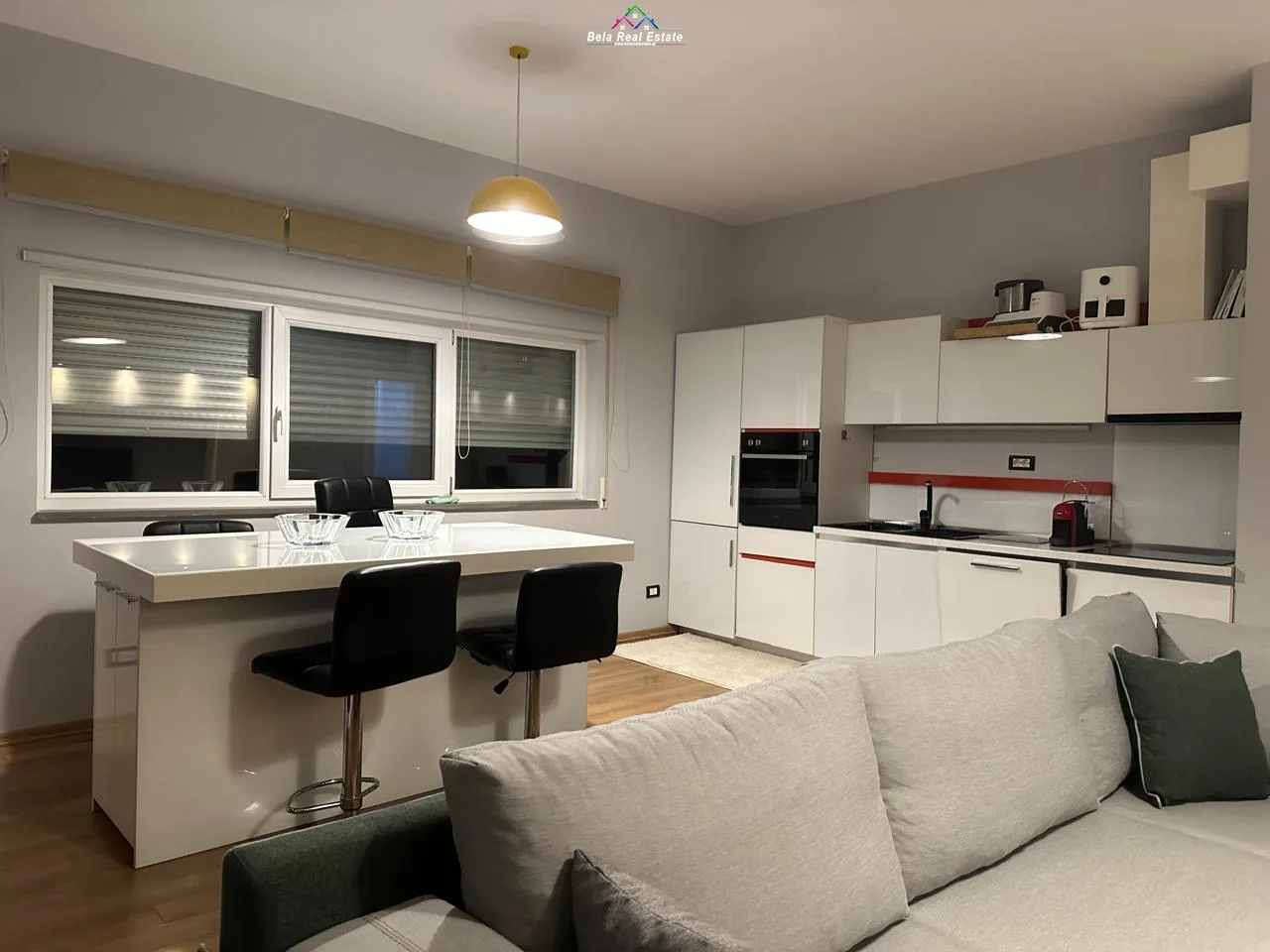 Apartament Me Qera 2+1+2 Tek Kopshti Botanik (ID B2201086) Tirane