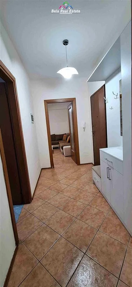 Apartament Me Qera 1+1 Tek Komuna e Parisit (ID B210942) Tirane​