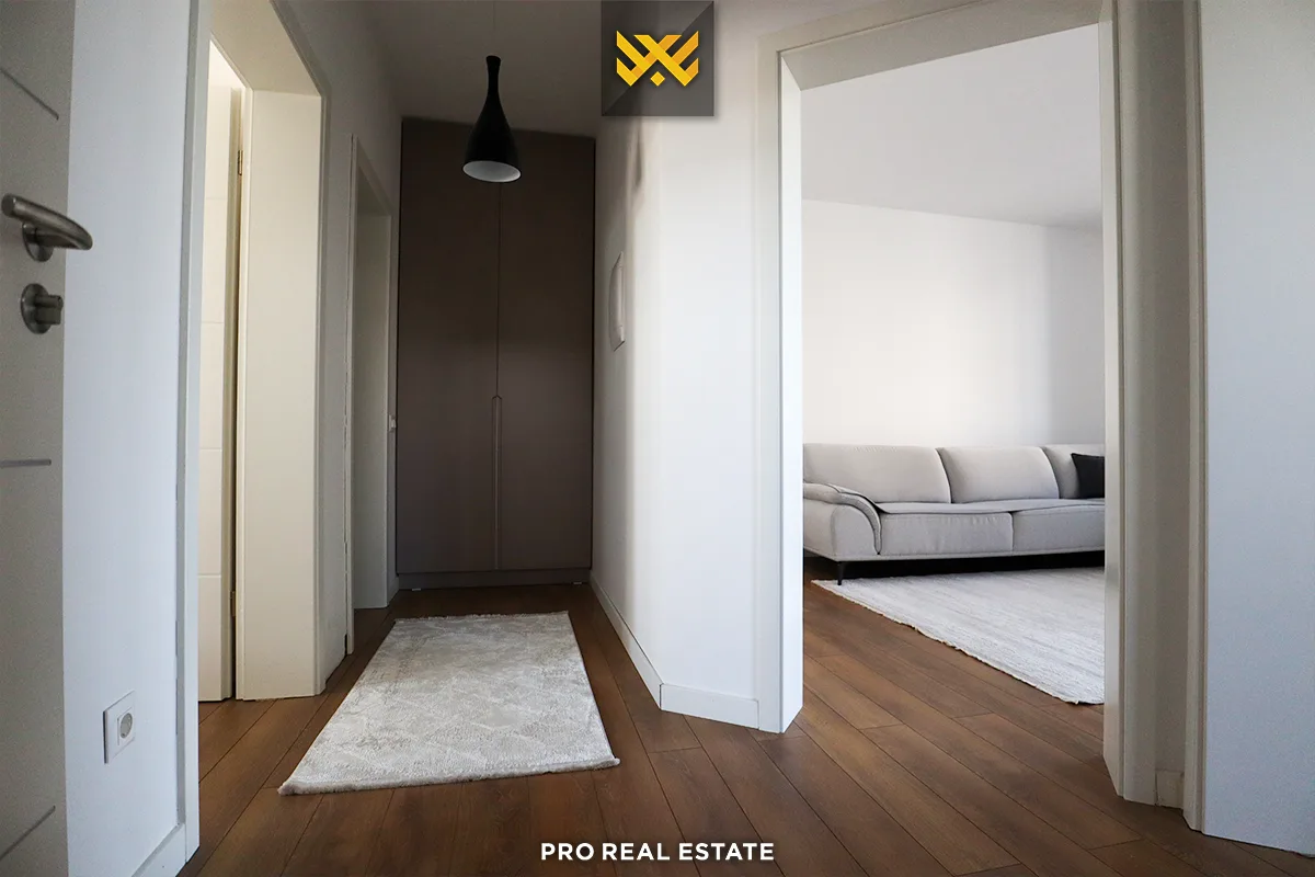 Dy shtëpi 350m² + 250m² për #SHITJE në Lagjen Qëndresa