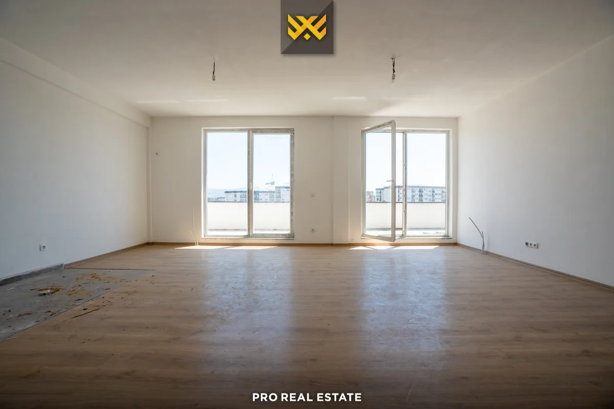 Banesë - Penthouse 100m² + 40m² në #SHITJE në Fushë Kosovë