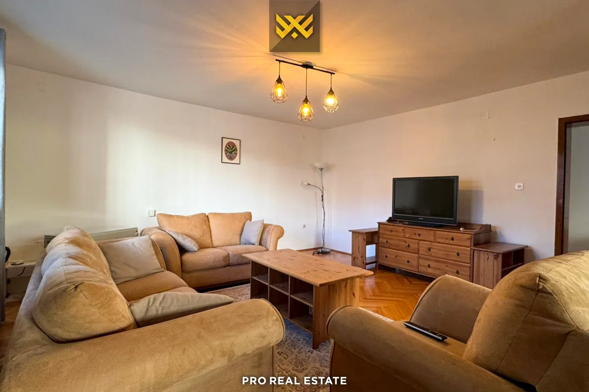Shtëpi 275m² për #SHITJE në Sofali.