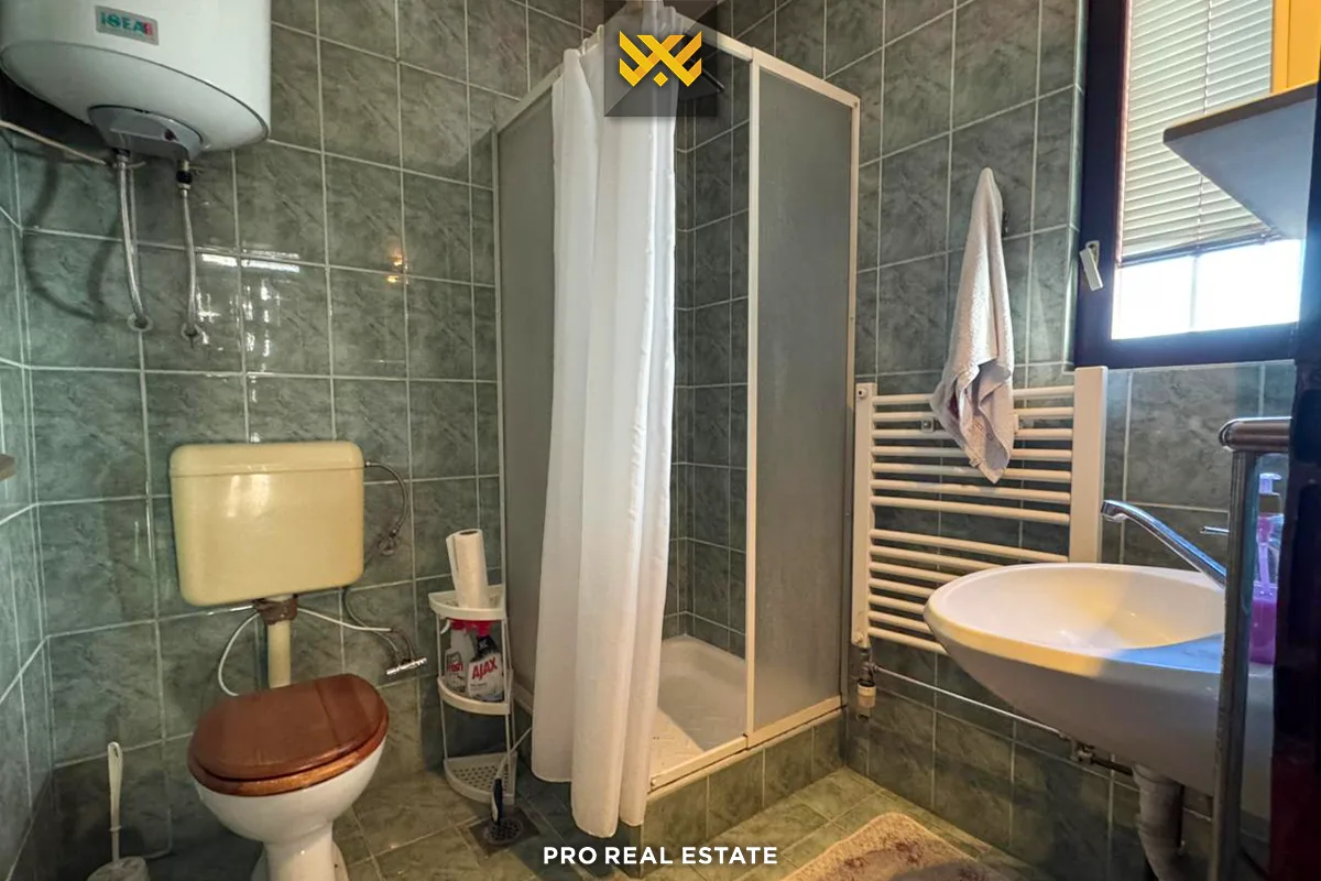 Shtëpi 275m² për #SHITJE në Sofali.