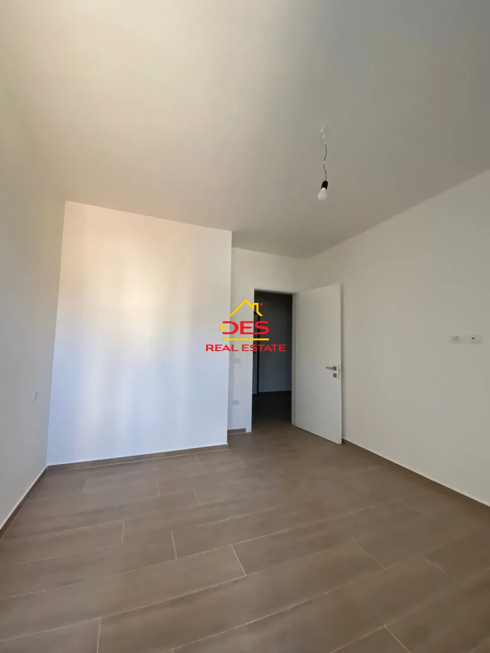 Shitet apartament 1+1 në qëndër,orikum