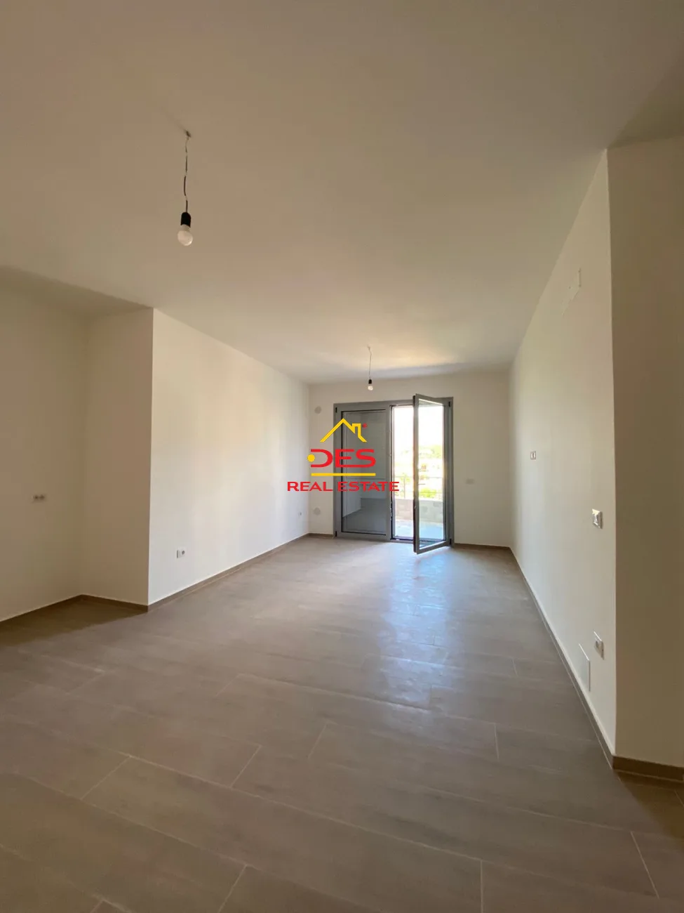 Shitet apartament 1+1 në qëndër,orikum