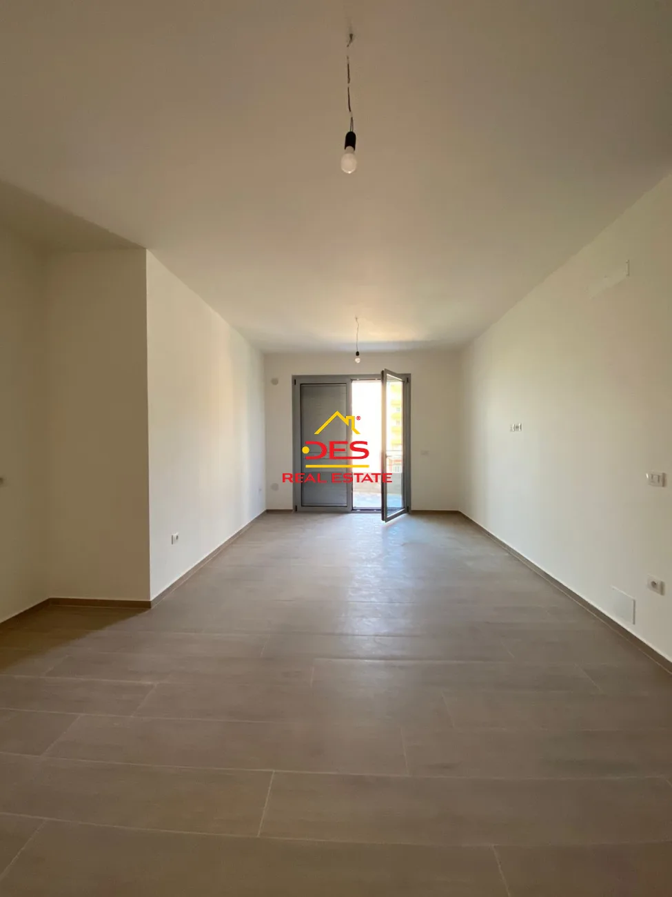 Shitet apartament 1+1 në qëndër,orikum