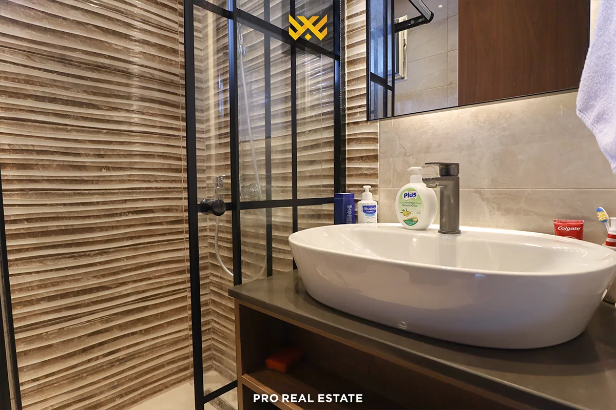 Shtëpi 277m² me #QIRA në Sofalia Hills