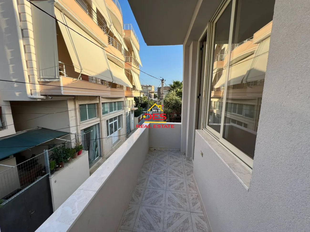 Shitet vilë 3-kate pranë gjyqit të vjetër,vlorë!