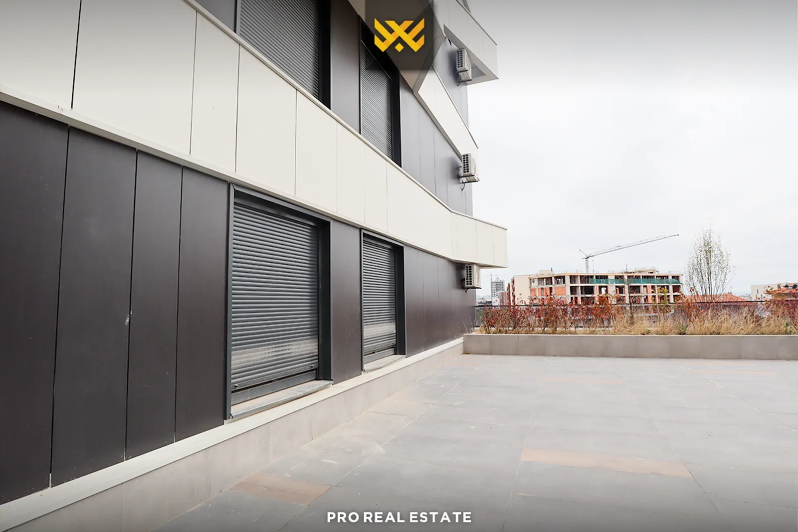 Banesë – Zyre 87.6m² me #QIRA në Dragodan.