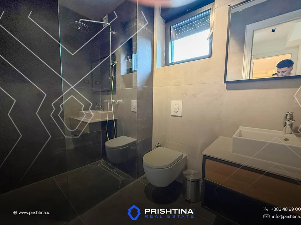 Zyrë me qira 120m² në Aktash