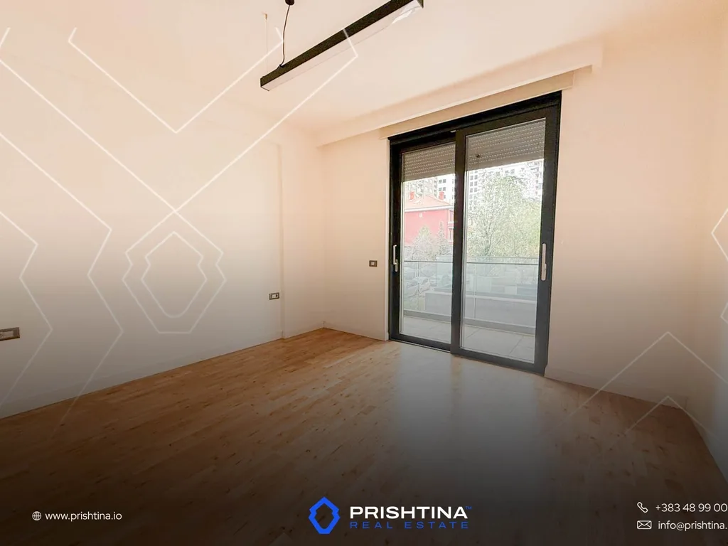 Zyrë me qira 120m² në Aktash