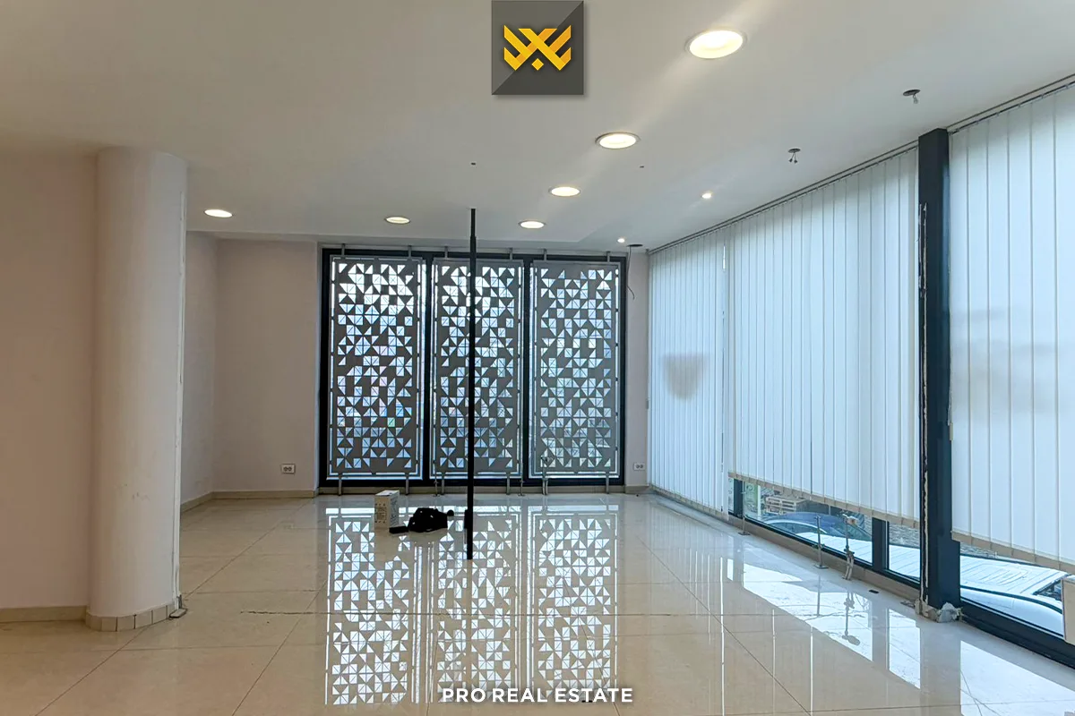 Objekt 160m² me #QIRA në Ulpianë