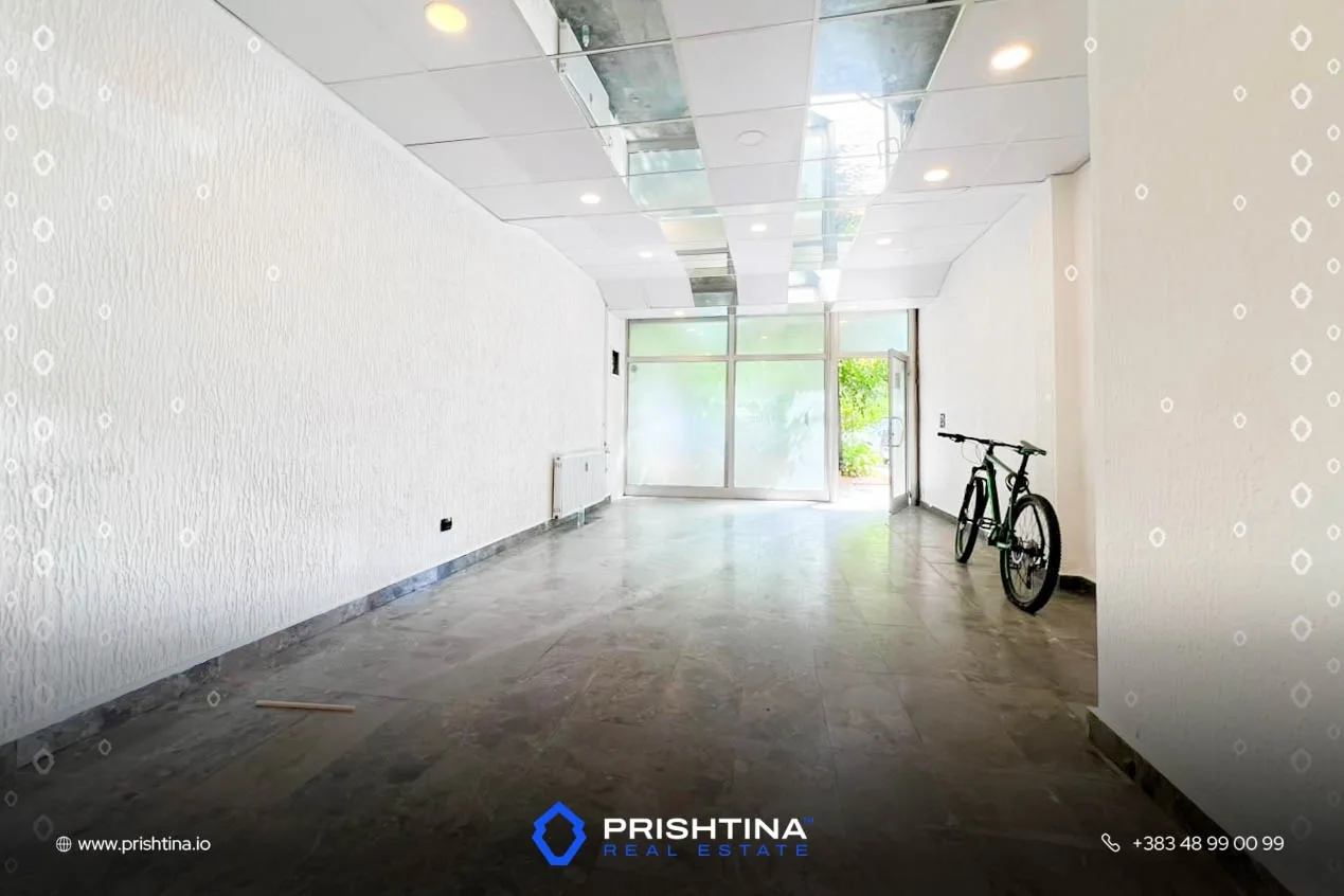 Lokal me qira 65m² në Lakrishtë