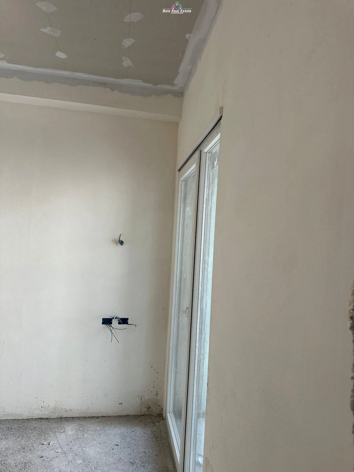 Apartament Ne Shitje 1+1 Prane Spitalit Amerikan 3 ( ID B110553) Tirane