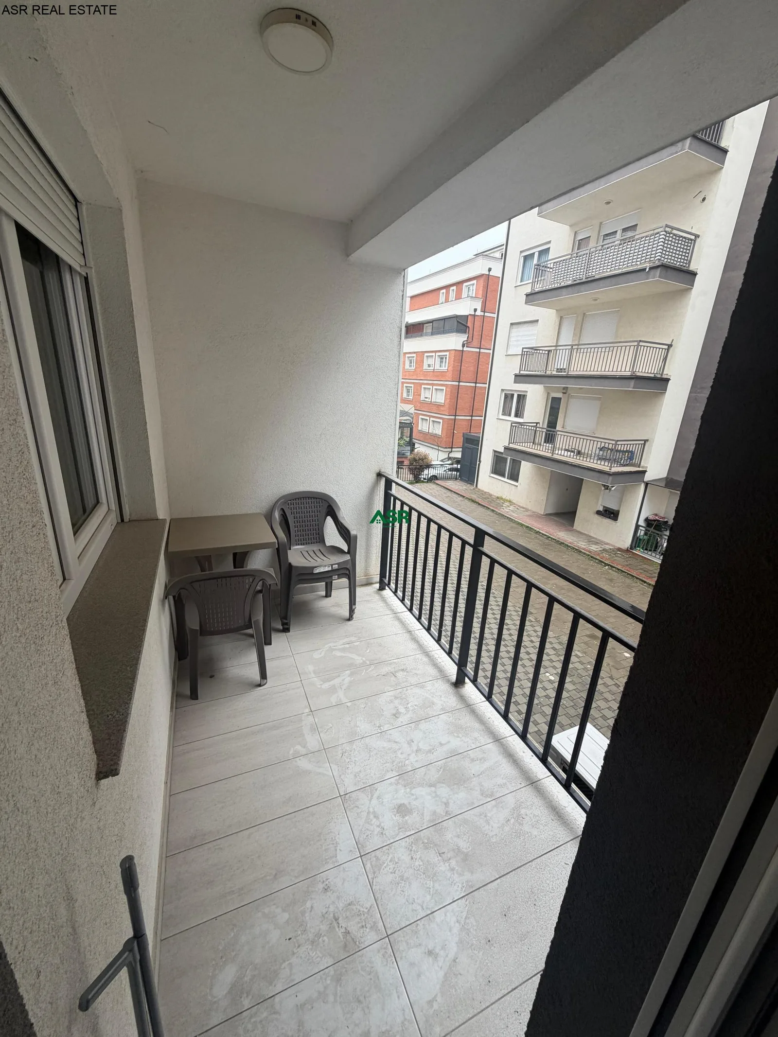 #ID:4246 Banesë 65m2 me #qira prapa rruges B