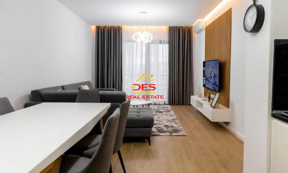 JEPET ME QIRA APARTAMENT 2+1 NË LUNGOMARE ,VLORË 📍 Pranë Hotel Patio