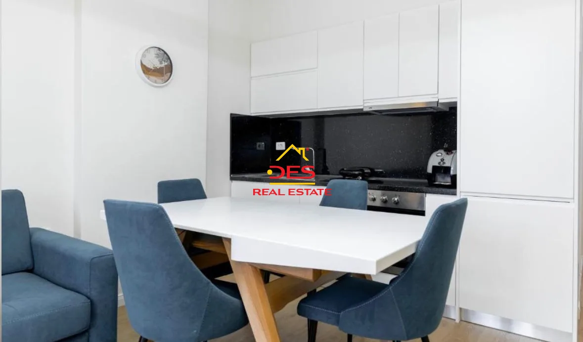 JEPET ME QIRA APARTAMENT 2+1 NË LUNGOMARE ,VLORË 📍 Pranë Hotel Patio