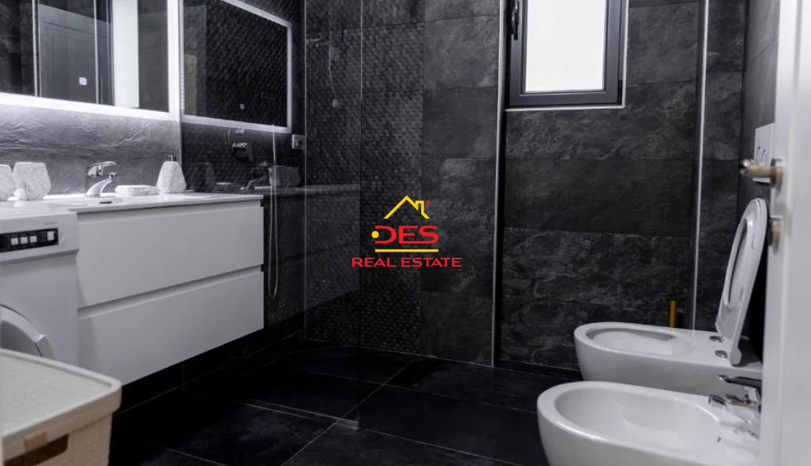 JEPET ME QIRA APARTAMENT 2+1 NË LUNGOMARE ,VLORË 📍 Pranë Hotel Patio