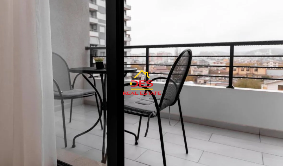 JEPET ME QIRA APARTAMENT 2+1 NË LUNGOMARE ,VLORË 📍 Pranë Hotel Patio
