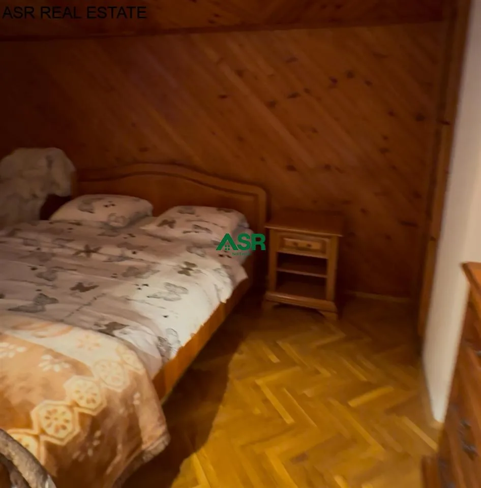 #ID:4015 Shtepi 170m2 me #qira në lagjen Velania