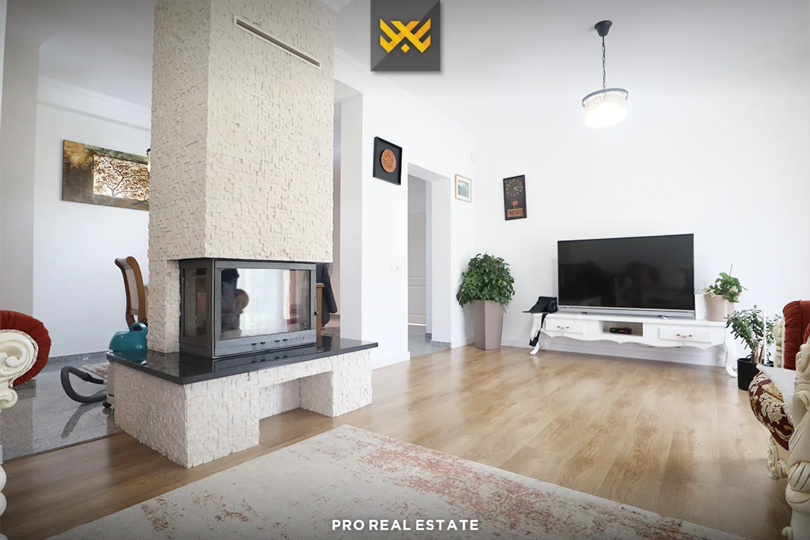 Shtëpi 659m² në #SHITJE në Sofali.