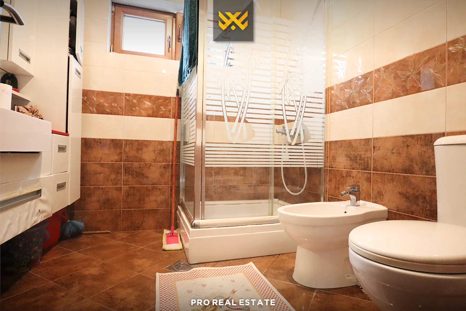 Shtëpi 659m² në #SHITJE në Sofali.