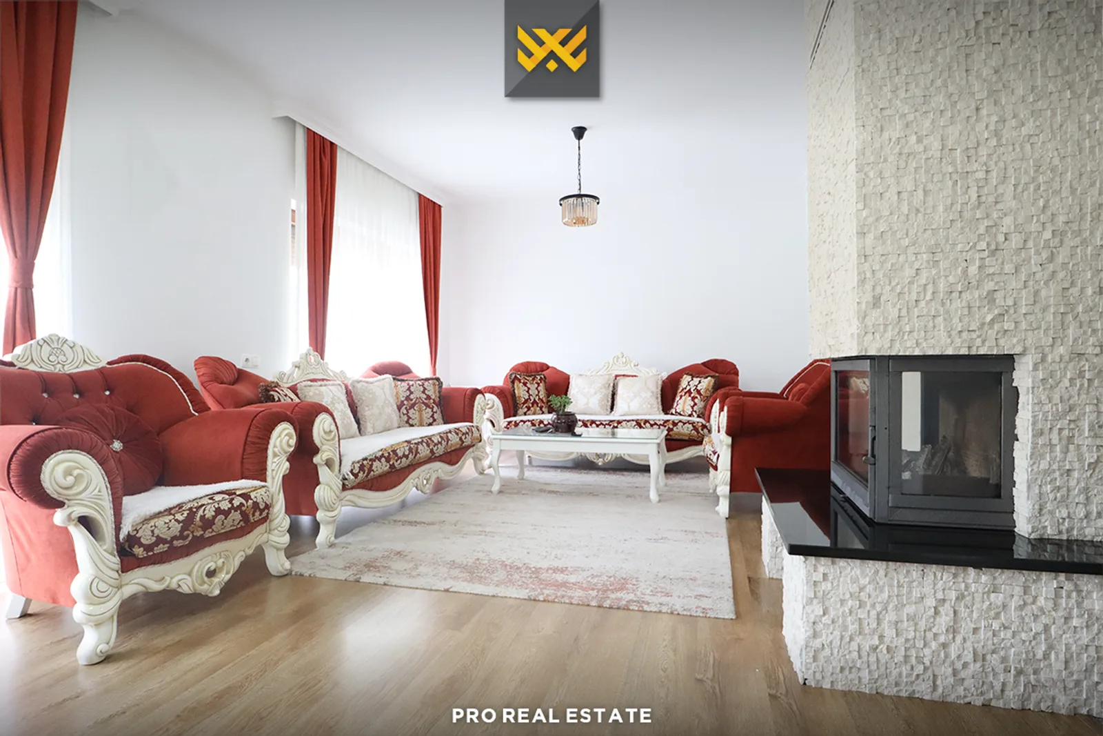 Shtëpi 659m² në #SHITJE në Sofali.
