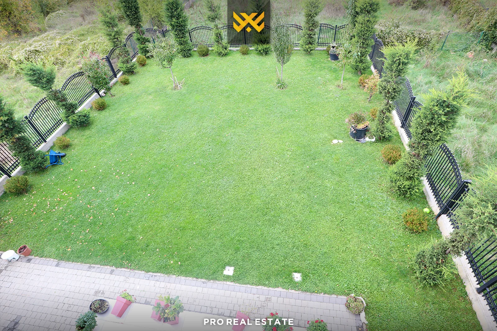 Shtëpi 659m² në #SHITJE në Sofali.