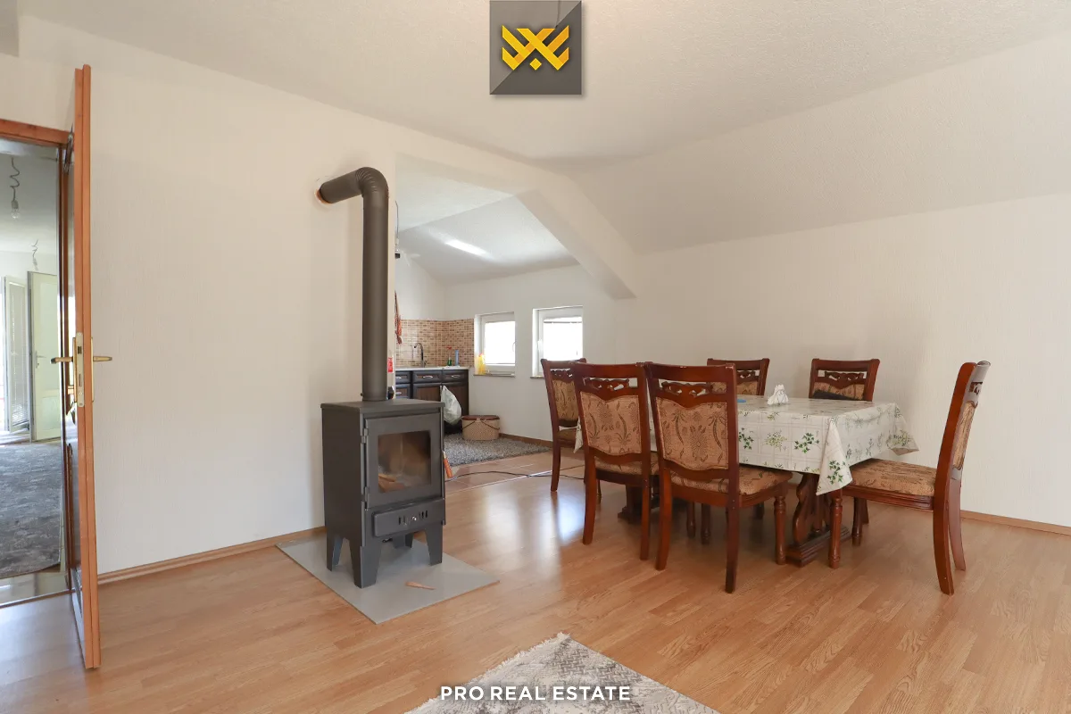 Shtëpi 270m² për #SHITJE në Lagjen Gallapi