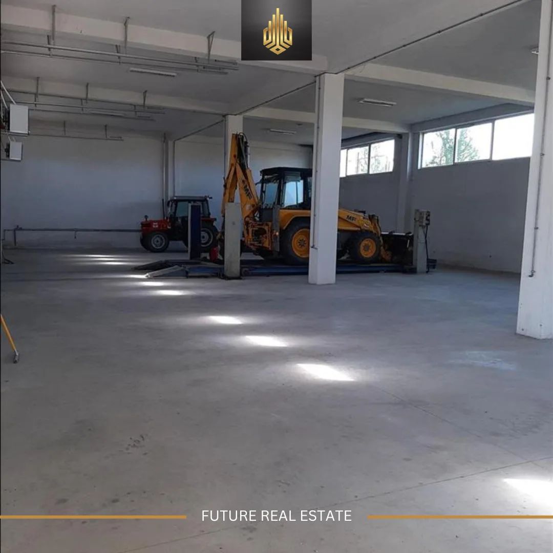 Lokal me QERA/564m²
