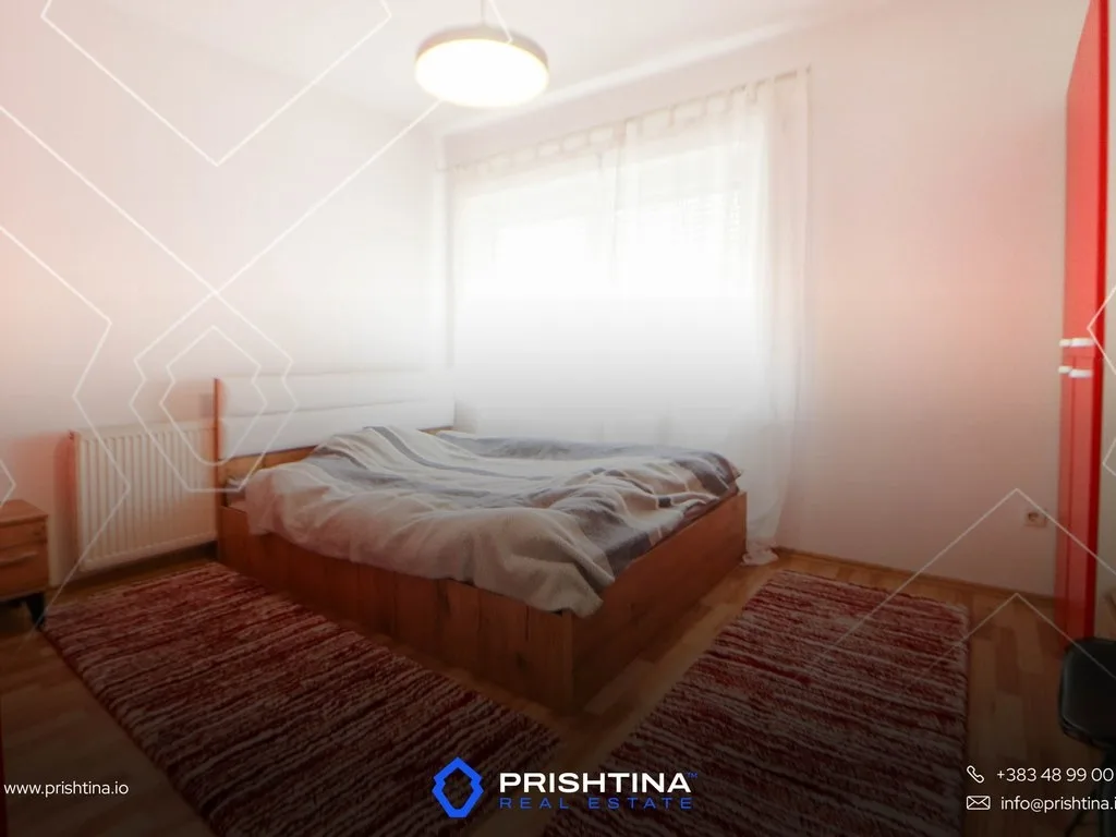 Shtëpi me qira 330m² në Sofali