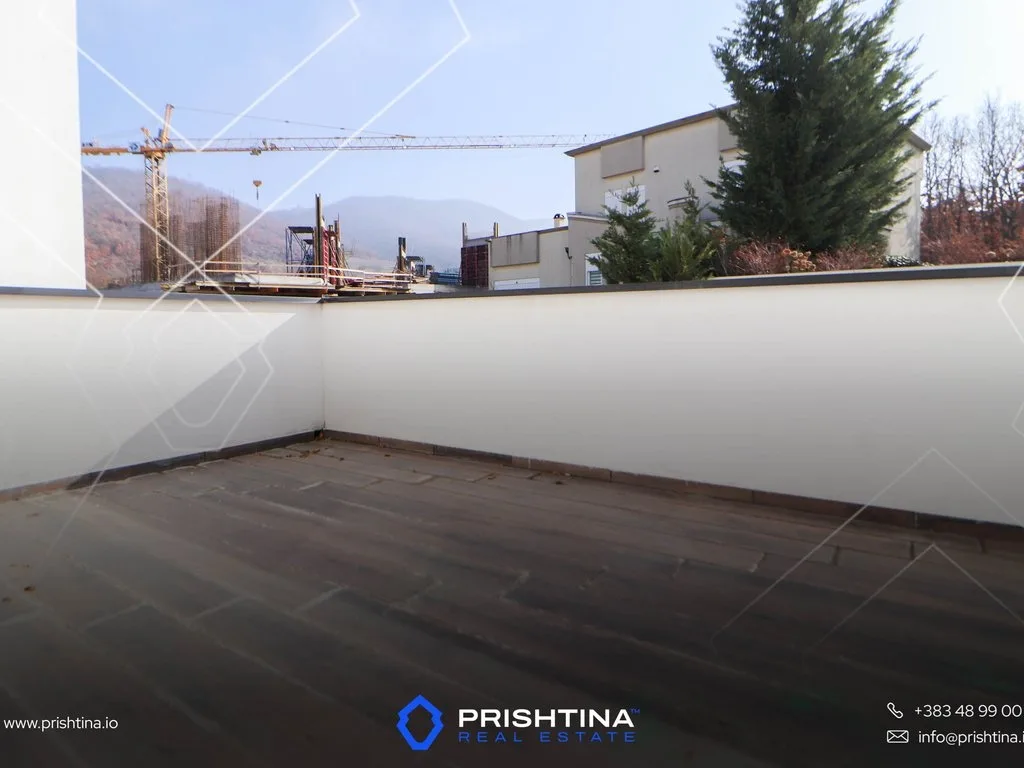 Shtëpi me qira 330m² në Sofali