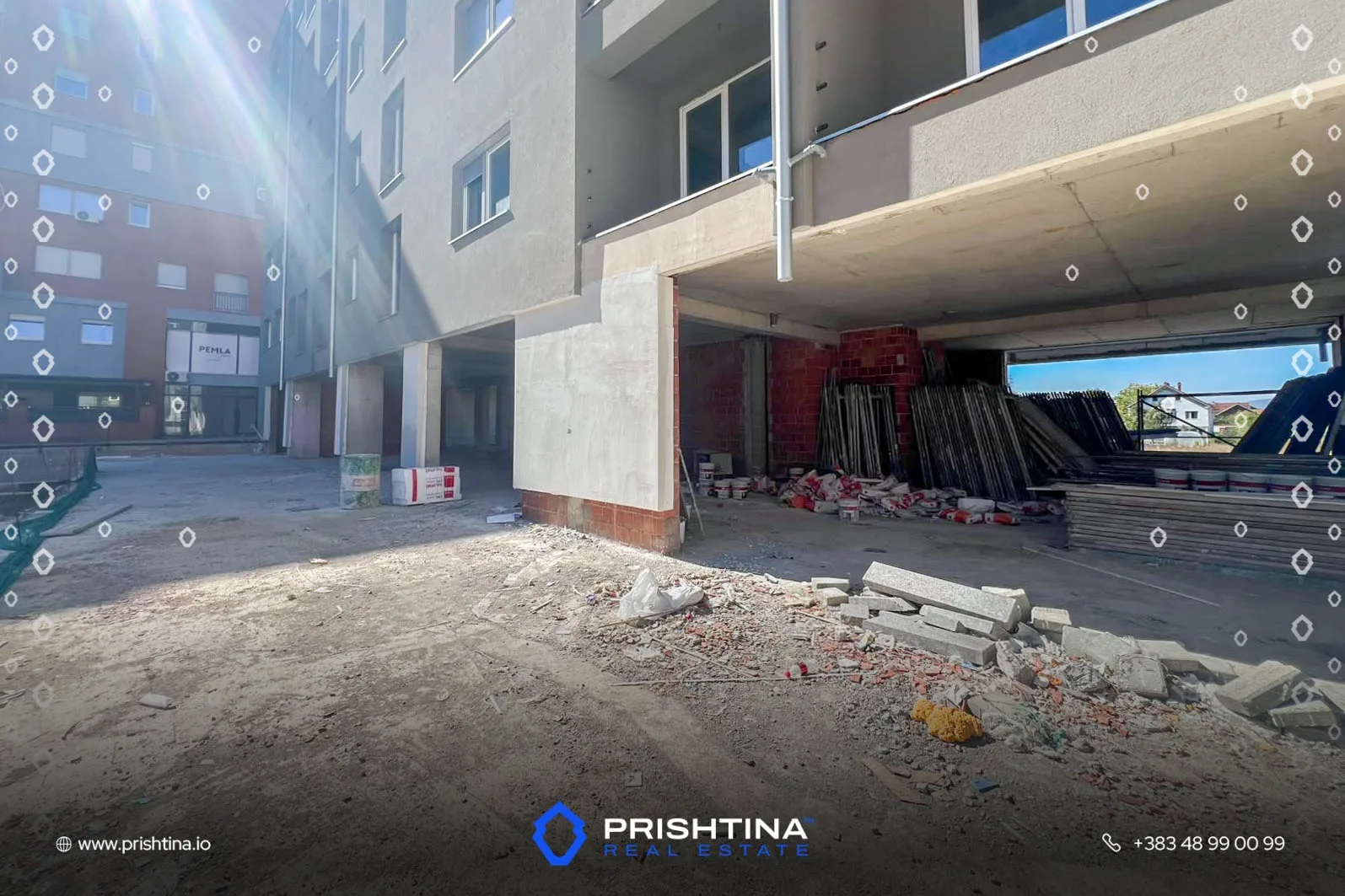 Lokal me qira 350m² në Emshir