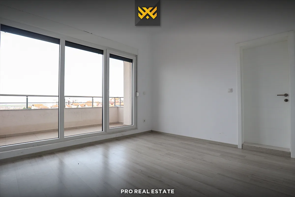 Banesë-Zyrë 144m²+81m² me #QIRA në Dragodan.