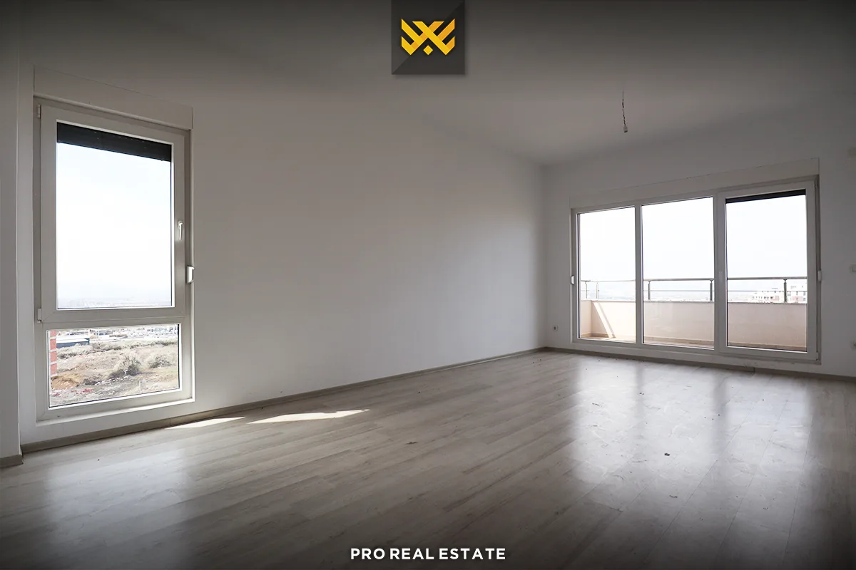 Banesë-Zyrë 144m²+81m² me #QIRA në Dragodan.