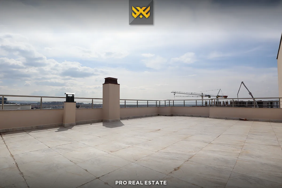 Banesë-Zyrë 144m²+81m² me #QIRA në Dragodan.