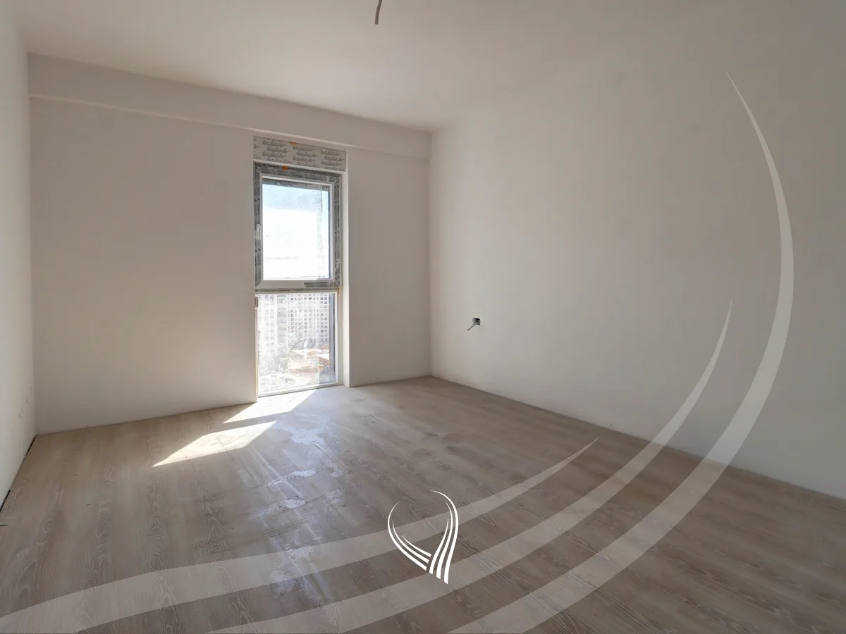 Penthouse me 4 dhoma gjumi në shitje në lagjen Prishtina e Re