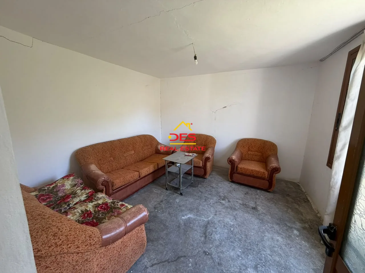 Shitet shtëpi private në panaja, vlorë.